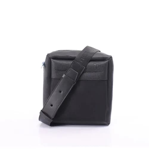 루이비통 M30902 남성용 가방 - 1