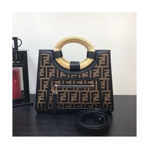Fendi 2019 Tote Shopper Bag ,28CM - 펜디 2019 토트 쇼퍼백… - 1