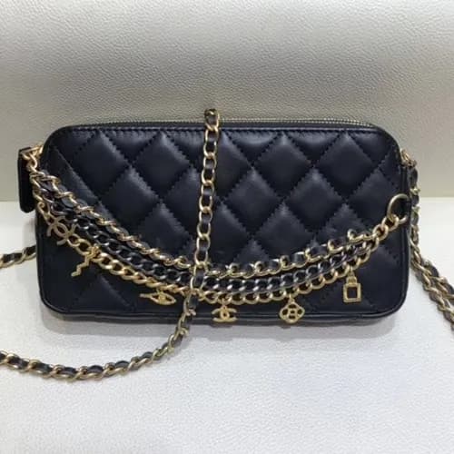 Chanel 2019 Leather Chain Shoulder Bag,19CM - 샤넬 2… - 1