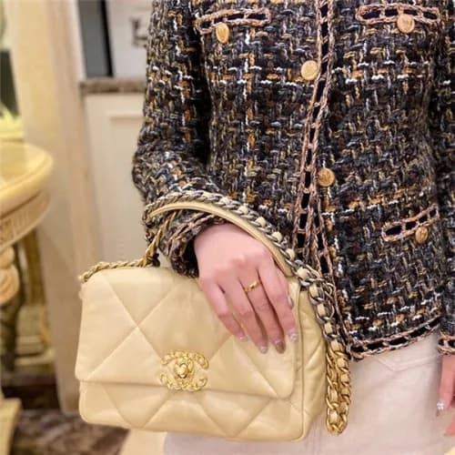 Chanel 2020 Women's Leather Tote Shoulder Bag,… - 1