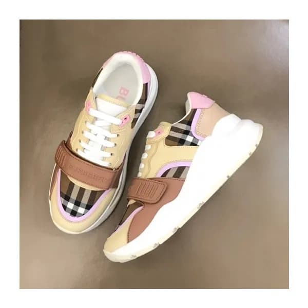 버버리 남/녀 이니셜 카멜 스니커즈 - Unisex Camel Sneakers - bur0… - 1