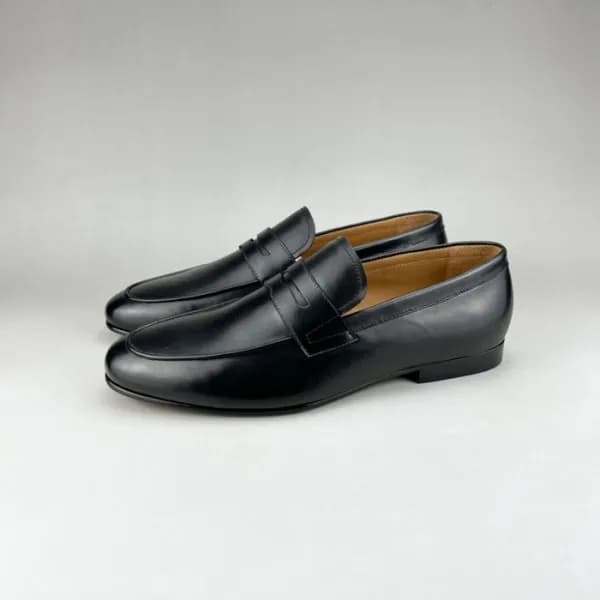 루이비통 남성 히든 블랙 로퍼 - Louis vuitton Mens Black Loafer… - 1