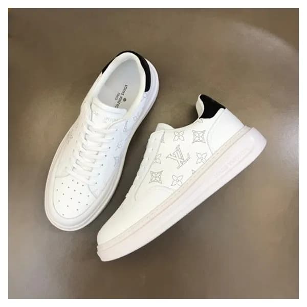 루이비통 남성 블랙탭 스니커즈 - Louis vuitton Mens Black Sneake… - 1