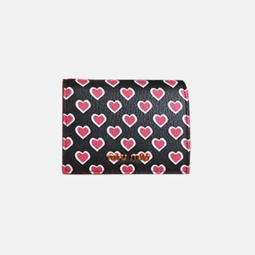 18/19 MiuMiu Ladies Matelassé Heart Small Wallet 5… - 1