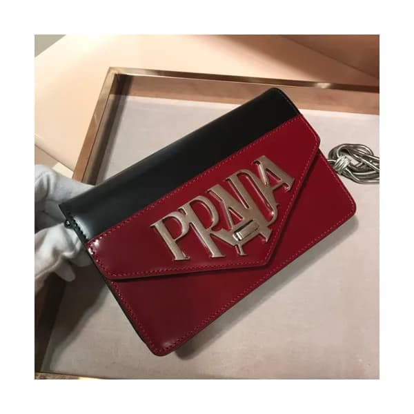 Prada Logo Chain Shoulder Bag,19cm - 프라다 로고 체인 숄더백… - 1