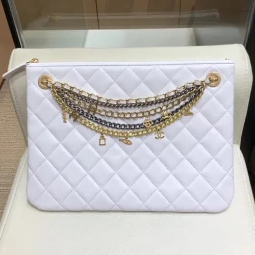 Chanel 2019 Leather Women Clutch Bag ,28CM - 샤넬 20… - 1