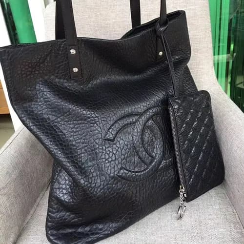 Chanel 2019 Leather Shoulder Shopper Bag,36CM - 샤넬… - 1