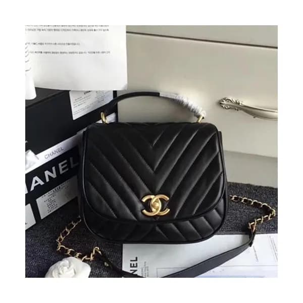 Chanel 2019 Leather Tote Shoulder Bag ,20CM - 샤넬 2… - 1