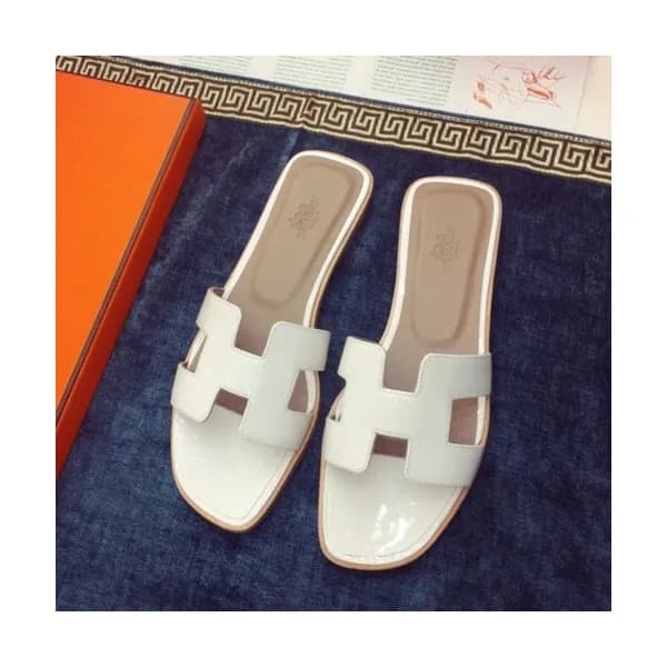 Hermes 2019 Ladies Classic Oasis Leather Slipper -… - 1