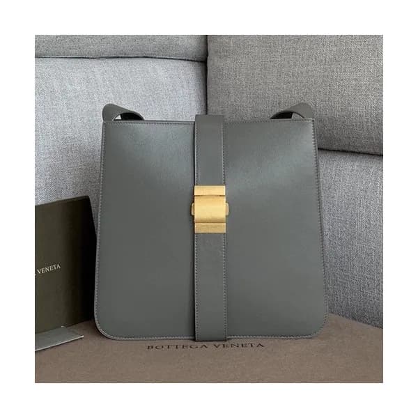 Bottega Veneta 2020 Marie Leather Shoulder Bag,30c… - 1