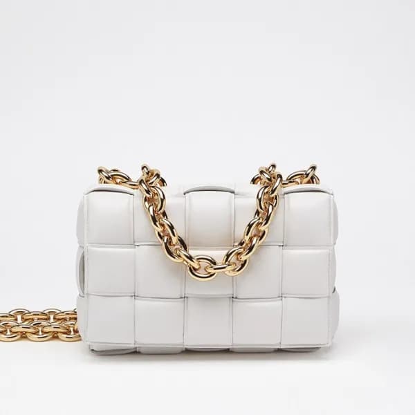 보테가베네타 여성용 화이트 카세트백 - Womens White Cassette Bag -… - 1