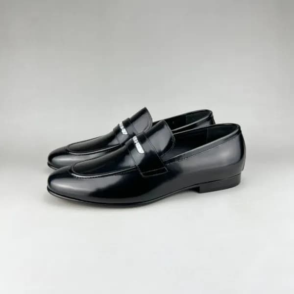 루이비통 남성 모던 블랙 로퍼 - Louis vuitton Mens Black Loafer… - 1
