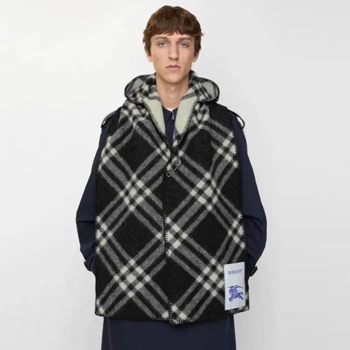 버버리 남/녀 체크 후드 스카프 - Burberry Unisex Checked Hooded… - 1