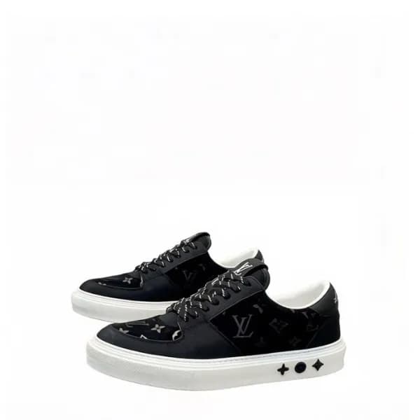 루이비통 남성 리볼리 스니커즈 - Louis vuitton Mens Rivoli Sneak… - 1