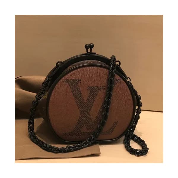 Louis Vuitton 2019 Mini Boite Chapeau Shoulder Cro… - 1