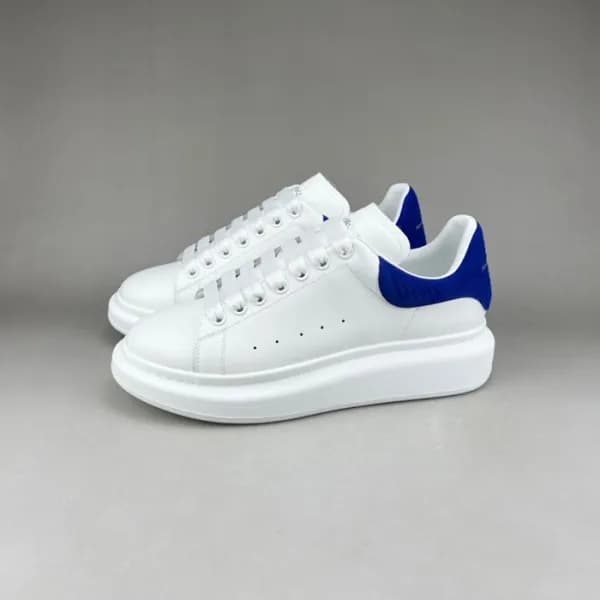 알렉산더맥퀸 남/녀 네이비탭 스니커즈 - Unisex Navy Sneakers - alx0… - 1