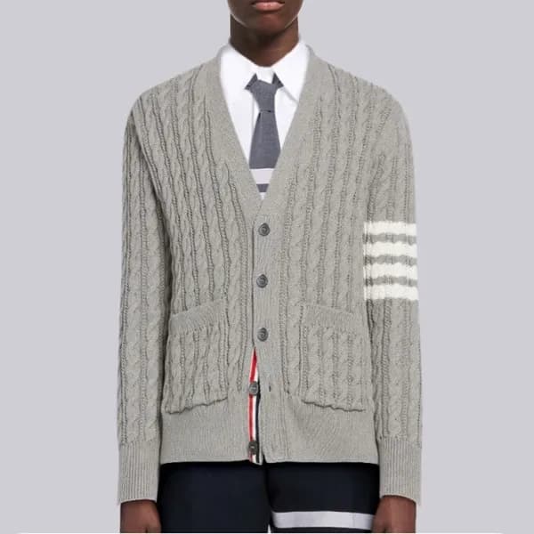 톰브라운 남성 브이넥 가디건 - Thom Browne Mens V-neck Cardigan… - 1