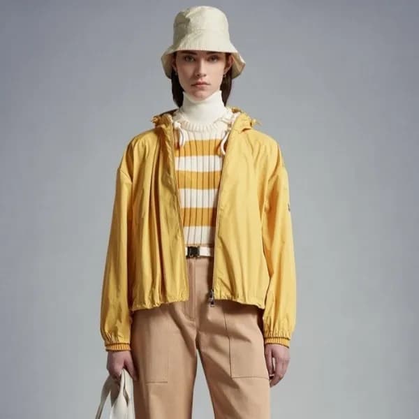 몽클레어 여성 옐로우 자켓 - Moncler Womens Yellow Jackets - m… - 1