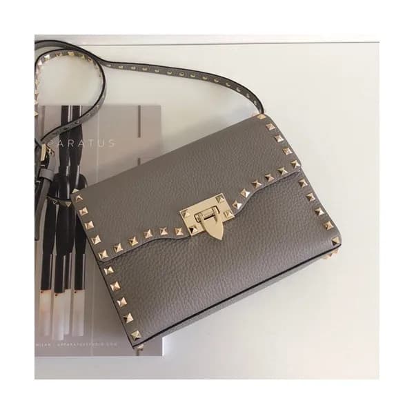 Valentino 2019 Leather Rockstud Shoudler Bag,22.5C… - 1