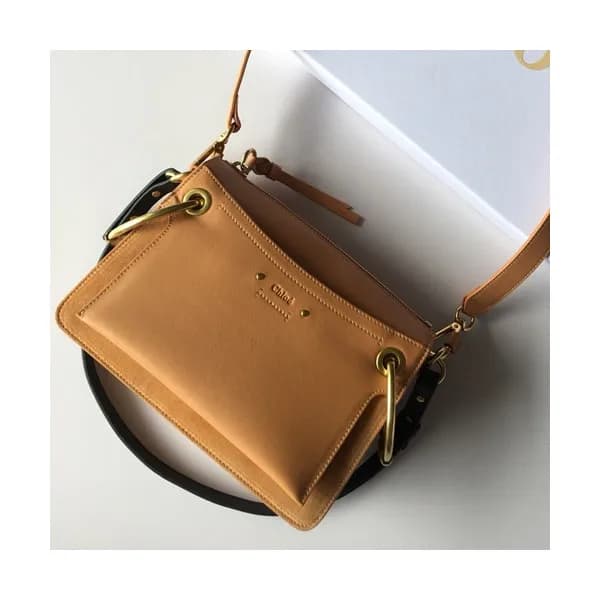 Chole 2019 Roy Leather Shoulder Bag, 25/32cm - 끌로… - 1