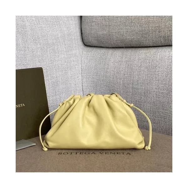 Bottega Veneta 2020 The Pouch Bag / Shoulder Bag,2… - 1