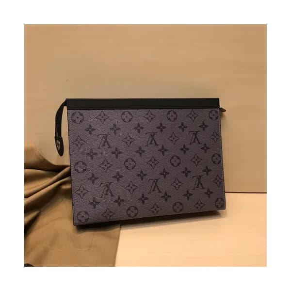 Louis Vuitton 2020 Clutch Bag,26cm - 루이비통 2020 남여공… - 1