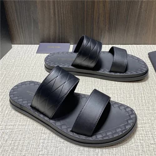 Bottega Veneta 2021 Men's Leather Slipper - … - 1