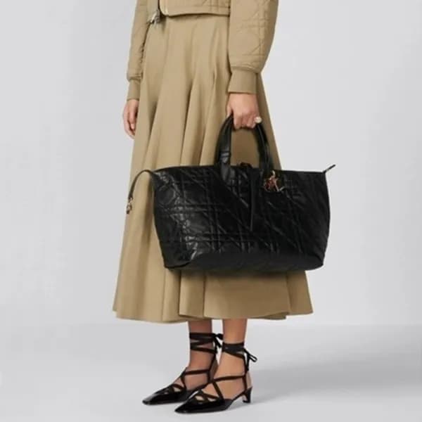 디올 여성 블랙 뚜주흐 백 - Dior Womens Black Toujours Bag - … - 1
