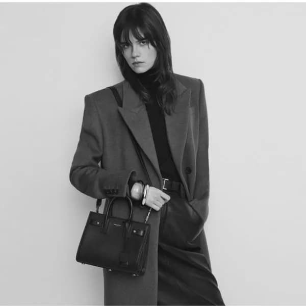 입생로랑 여성 삭 드 쥬르 백 - Saint Laurent Womens Sac De Jou… - 1