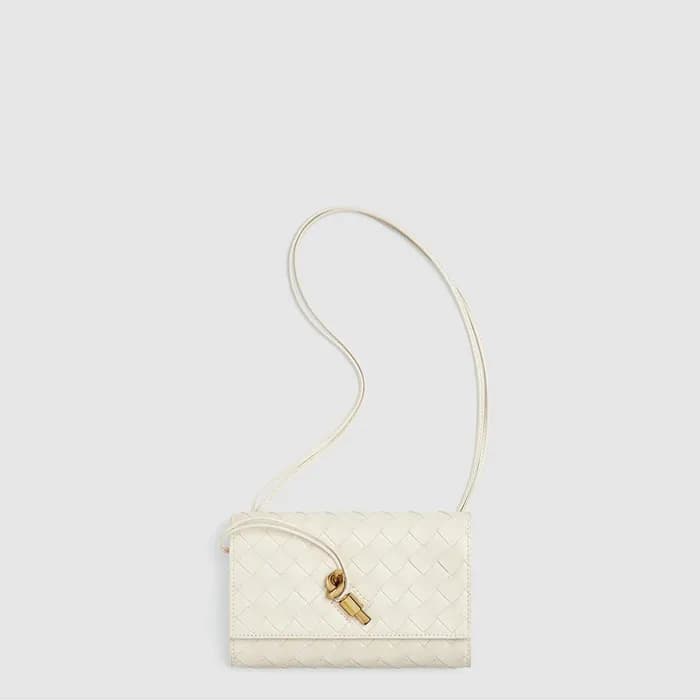 보테가 베네타 여성 안디아모 파우치 - Bottega veneta Womens Andiam… - 1