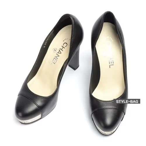 Chanel 2019 Women's Business Initial Logo Lea… - 1