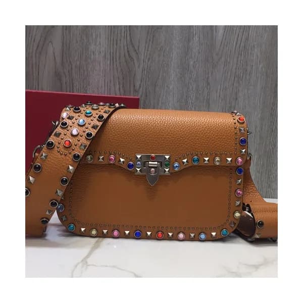 [퀄리티가 남.달.라.] Valentino 2019 Leather Garavani Rock… - 1