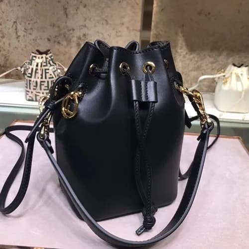 Fendi 2019 Mon Tresor Bucket Shoulder Bag ,18CM - … - 1