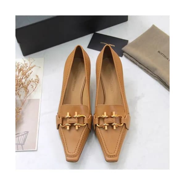 Bottega Veneta 2019 Ladies Leather Pumps Middle He… - 1