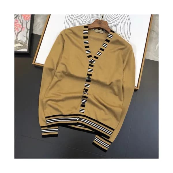 Burberry 2019 Mens Vintage V-neck Wool Cardigan - … - 1