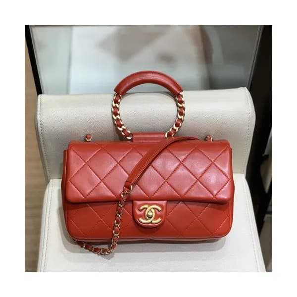 Chanel 2019 Woman Leather Tote Shoulder Bag 24CM -… - 1