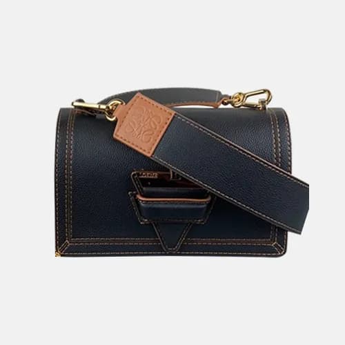 Loewe 2020 Barcelona Large Shoulder Bag, 24CM - 로에… - 1