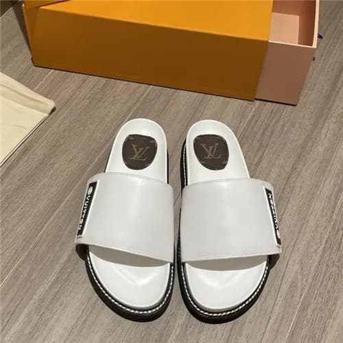 Louis Vuitton 2021 Women's Leather Slipper,LOU… - 1