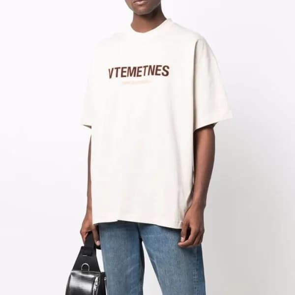 베트멍 남/녀 트렌디 아이보리 반팔티 - Unisex Ivory Tshirts - vet0… - 1