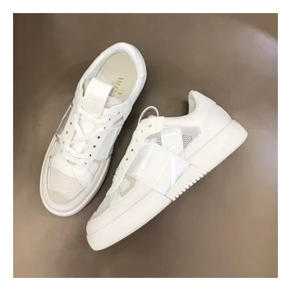 발렌티노 남/녀 트렌디 화이트 스니커즈 - Unisex White Sneakers - va… - 1