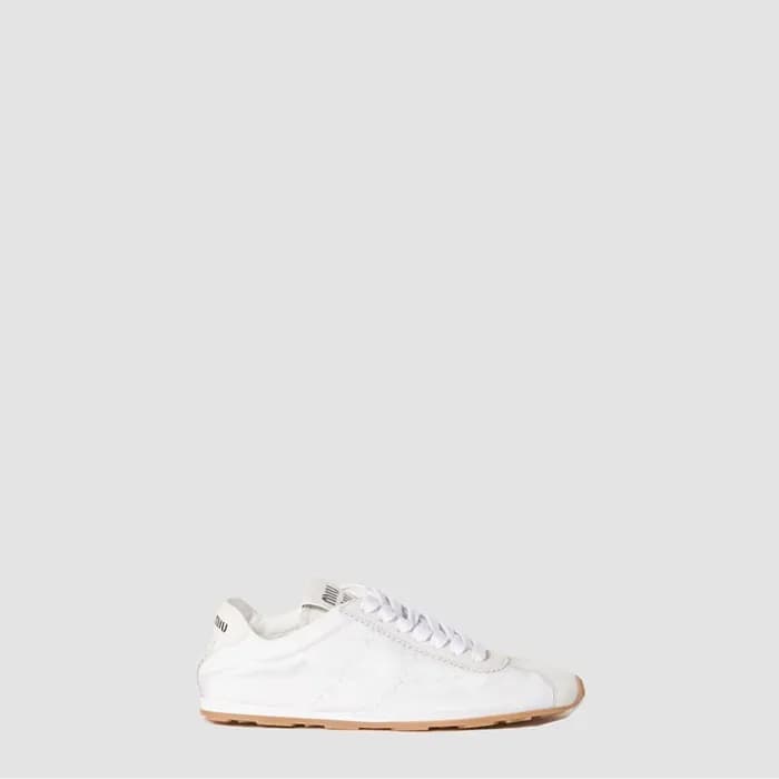 미우미우 여성 스웨이드 플룸 스니커즈 - Miumiu Suede Plume Sneakers… - 1