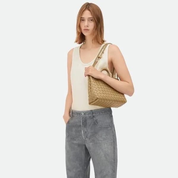 보테가베네타 여성 베이지 안디아모 - Bottega Veneta Womens Andiamo… - 1