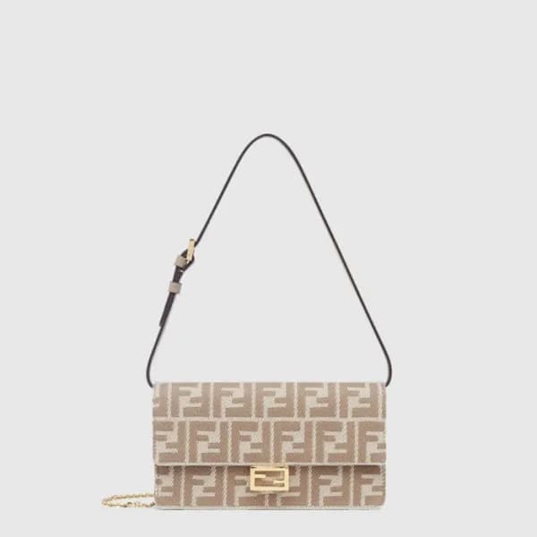펜디 여성 바게트 체인 지갑 - Fendi Womens Baguette Chain Wall… - 1