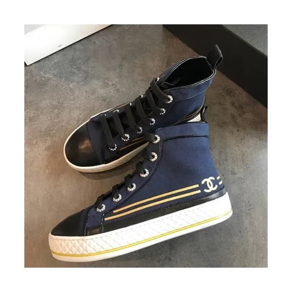 Chanel 2019 Mm / Wm Canvas Sneakers - 샤넬 2019 남여공용… - 1