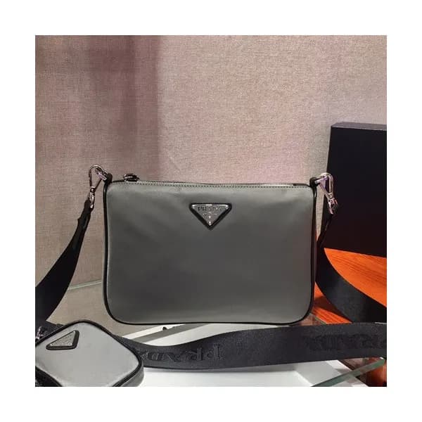 Prada 2020 Nylon Messenger Shoulder Bag,24CM - 프라다… - 1