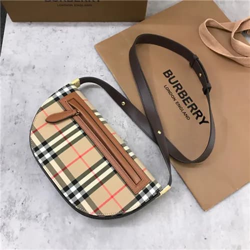 [버버리]Burberrry 2021 Women's Leather Hobo Bag,2… - 1