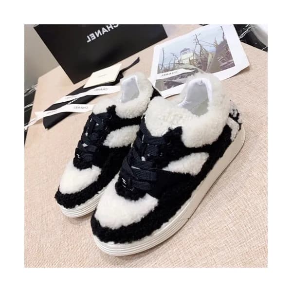 [러블리]Chanel 2019 Ladies Lambs Wool Sneakers - 샤넬 2… - 1