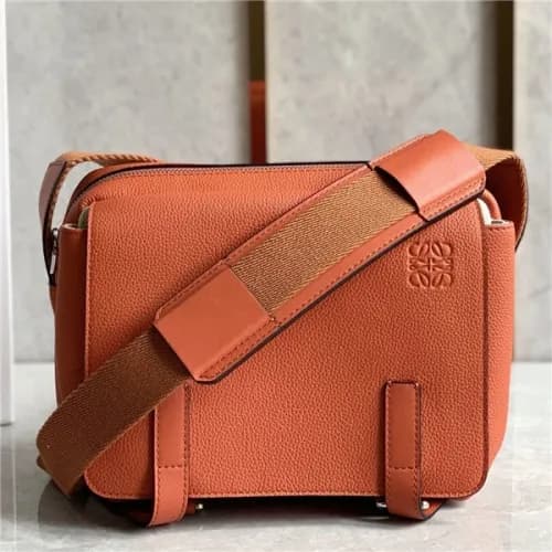 [로에베] Loevve 2020 Men's Military Messenger Sho… - 1