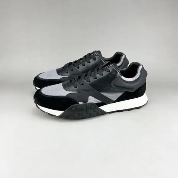 지방시 남성 클래식 블랙 스니커즈 - Mens Black Sneakers - giv0779… - 1
