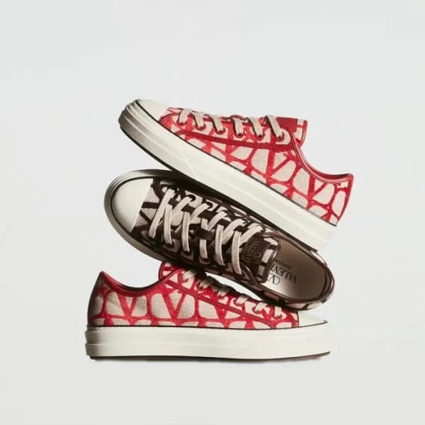 발렌티노 남/녀 레드 스니커즈 - Valentino Unisex Red Sneakers -… - 1